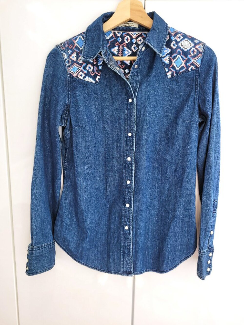 Levi's Denim Southwestern Shirt with Aztec Trim "Icons Reinvented" Size S